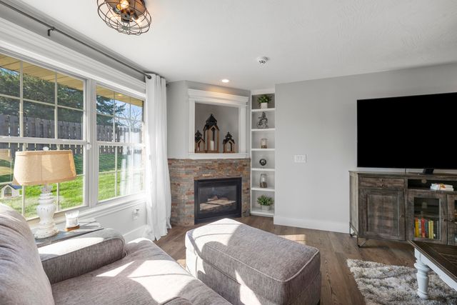 2915 N 25th Street, Ozark, MO 65721