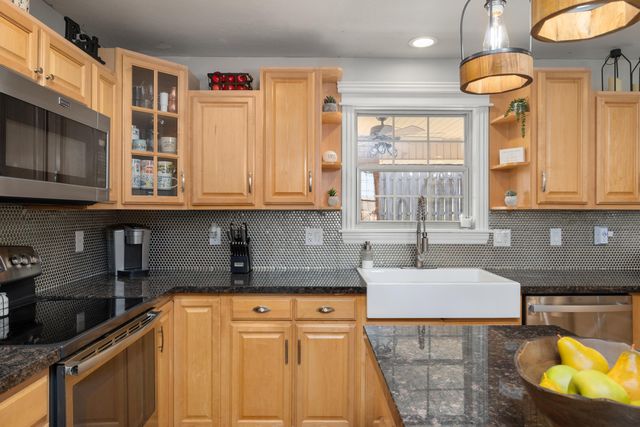 2915 N 25th Street, Ozark, MO 65721