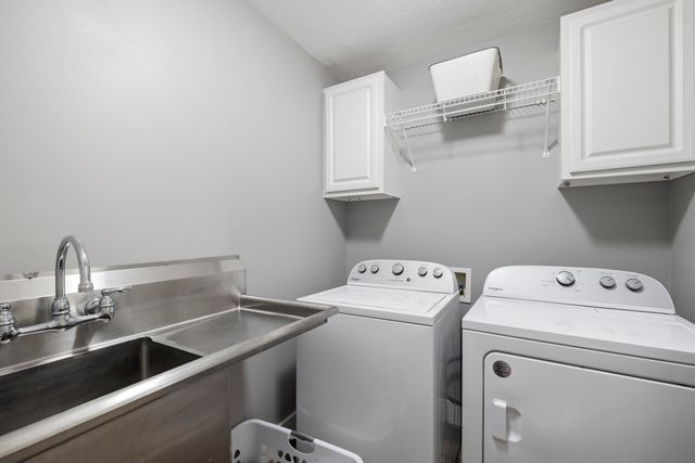 2915 N 25th Street, Ozark, MO 65721