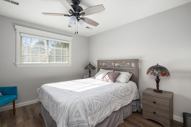 2915 N 25th Street, Ozark, MO 65721