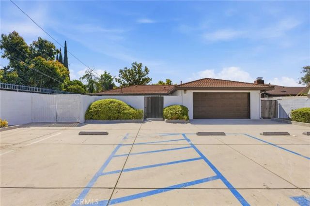 1915 Ervilla, Pomona, CA 91767