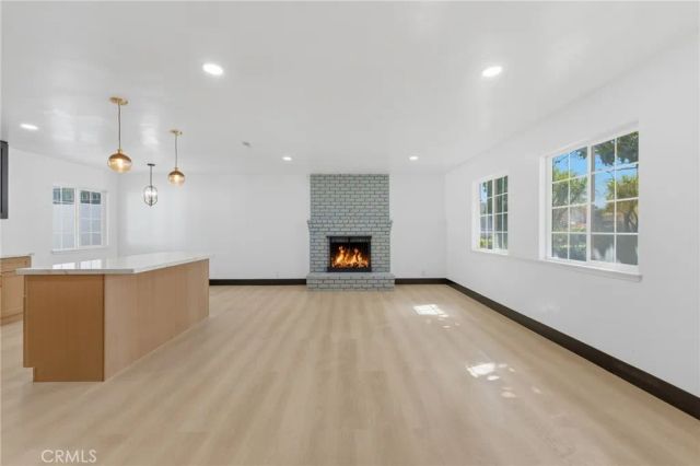 1915 Ervilla, Pomona, CA 91767
