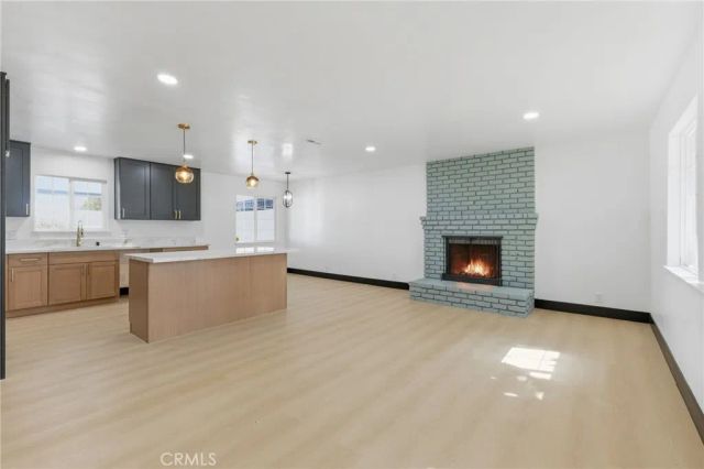 1915 Ervilla, Pomona, CA 91767