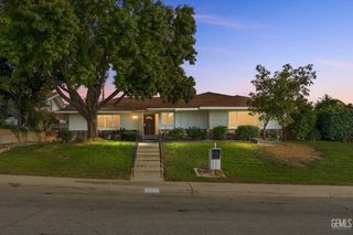 3807 Crescent Drive, Bakersfield, CA 93306