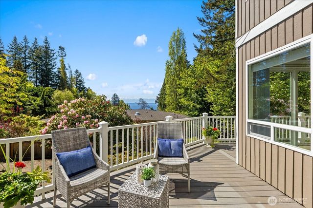 16209 70th Place W, Edmonds, WA 98026