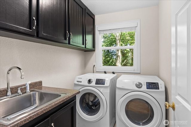 16209 70th Place W, Edmonds, WA 98026