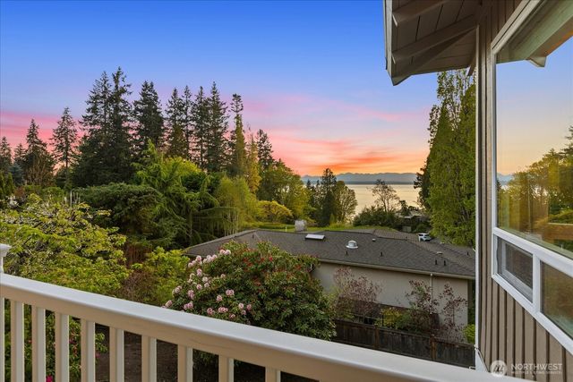 16209 70th Place W, Edmonds, WA 98026