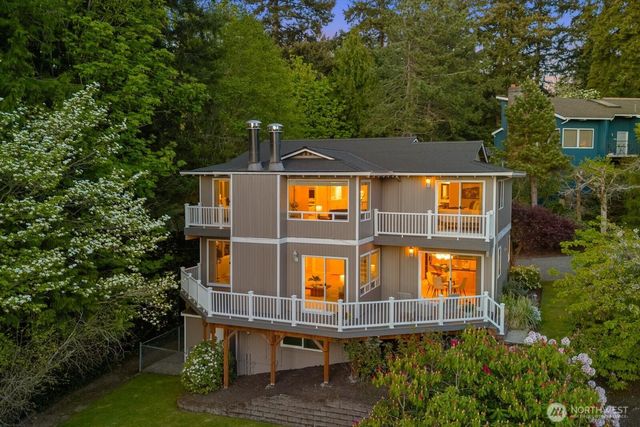 16209 70th Place W, Edmonds, WA 98026