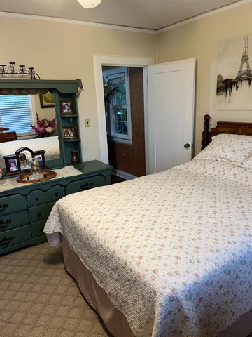 938 Live Oak Blvd, Yuba City, CA 95991