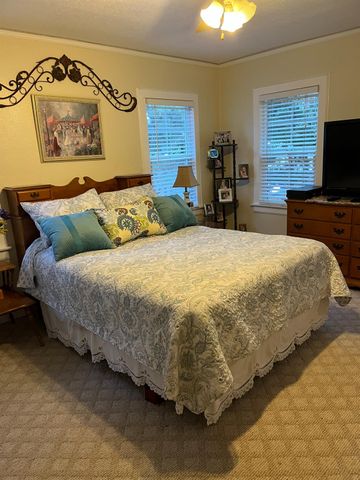 938 Live Oak Blvd, Yuba City, CA 95991