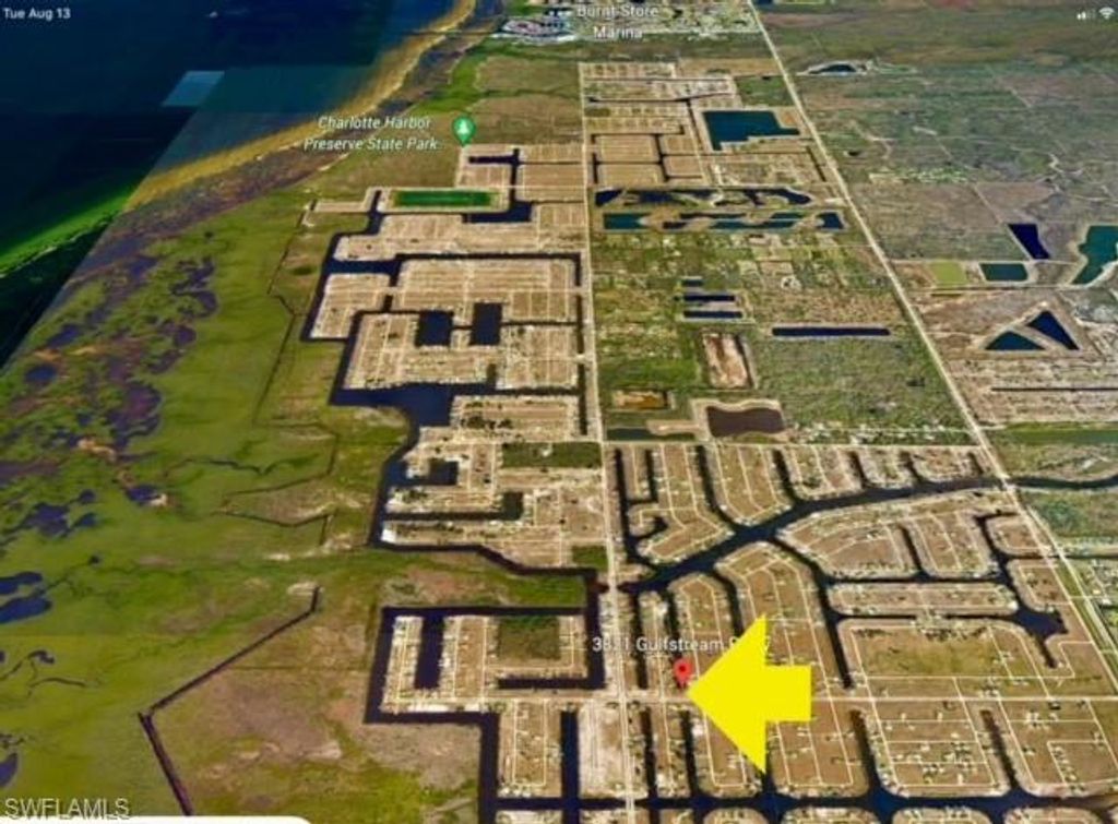 Image 3 of property listing at 3821 Gulfstream PKWY, Cape Coral, FL 33993