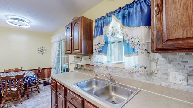 38667 Chestnut Ridge Road, Elyria, OH 44035