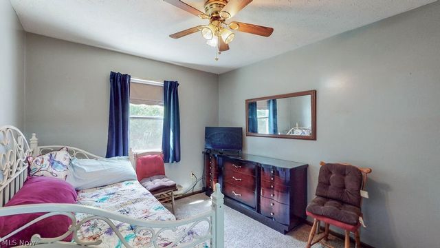 38667 Chestnut Ridge Road, Elyria, OH 44035