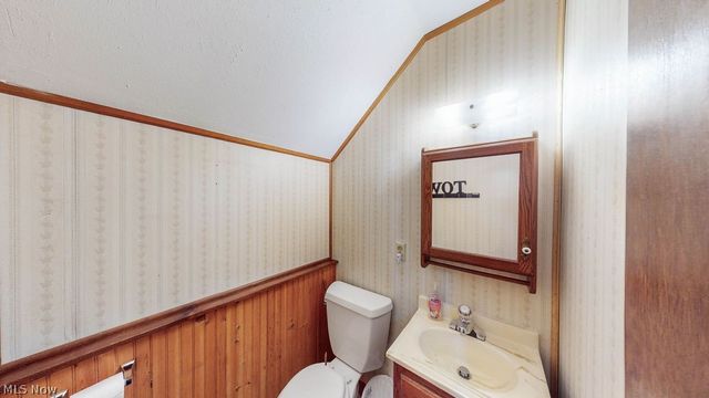 38667 Chestnut Ridge Road, Elyria, OH 44035