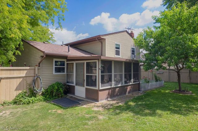 38667 Chestnut Ridge Road, Elyria, OH 44035