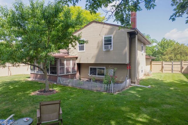 38667 Chestnut Ridge Road, Elyria, OH 44035