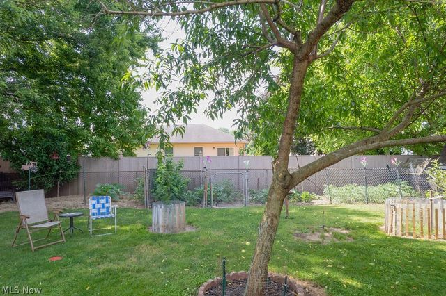 38667 Chestnut Ridge Road, Elyria, OH 44035