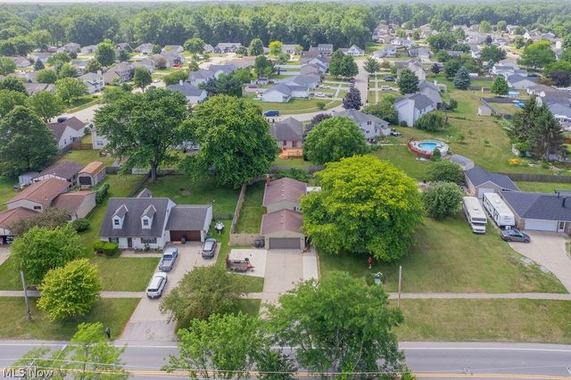38667 Chestnut Ridge Road, Elyria, OH 44035