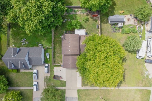 38667 Chestnut Ridge Road, Elyria, OH 44035
