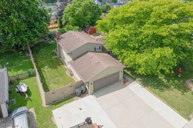 38667 Chestnut Ridge Road, Elyria, OH 44035