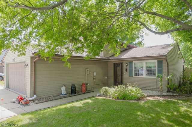 38667 Chestnut Ridge Road, Elyria, OH 44035