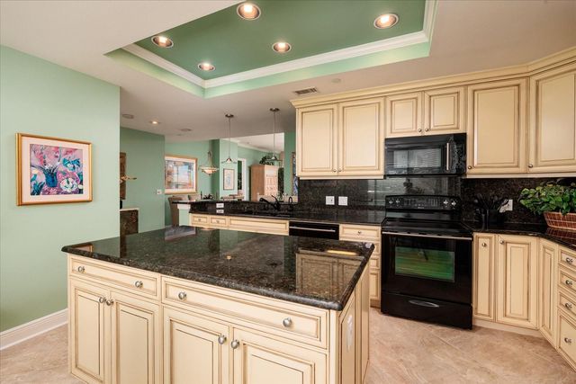 1560 GULF BOULEVARD 604, Clearwater Beach, FL 33767