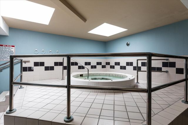 1560 GULF BOULEVARD 604, Clearwater Beach, FL 33767