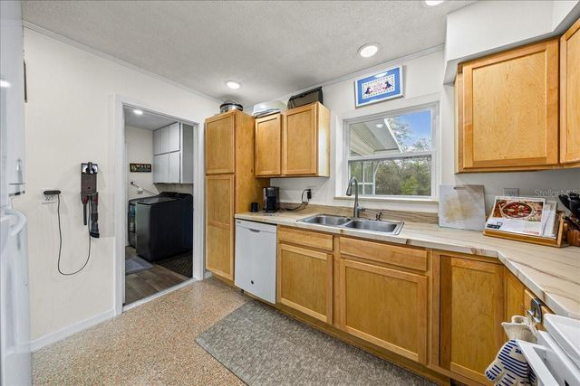 23177 SW BEACH BOULEVARD, Dunnellon, FL 34431