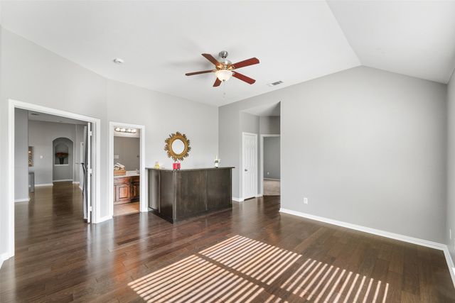 101 Paddock Lane, Mclendon Chisholm, TX 75032