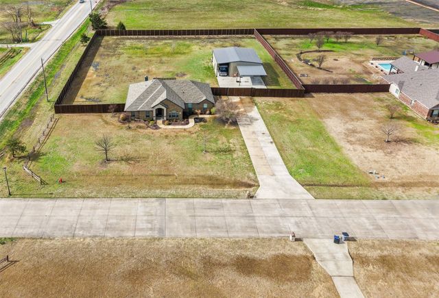 101 Paddock Lane, Mclendon Chisholm, TX 75032