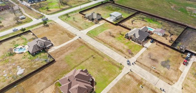 101 Paddock Lane, Mclendon Chisholm, TX 75032