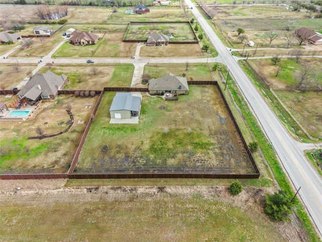 101 Paddock Lane, Mclendon Chisholm, TX 75032
