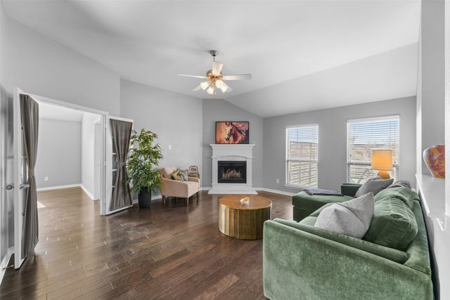 101 Paddock Lane, Mclendon Chisholm, TX 75032