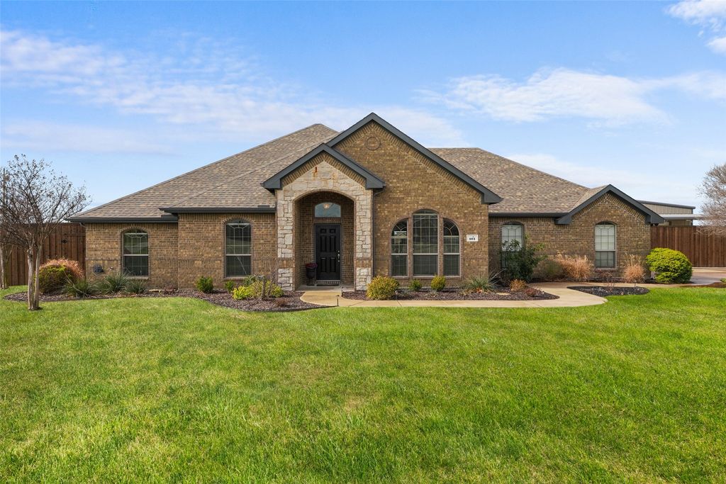 101 Paddock Lane, Mclendon Chisholm, TX 75032