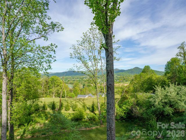 345 Moorehill Drive, Waynesville, NC 28786