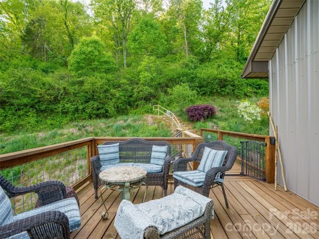 345 Moorehill Drive, Waynesville, NC 28786