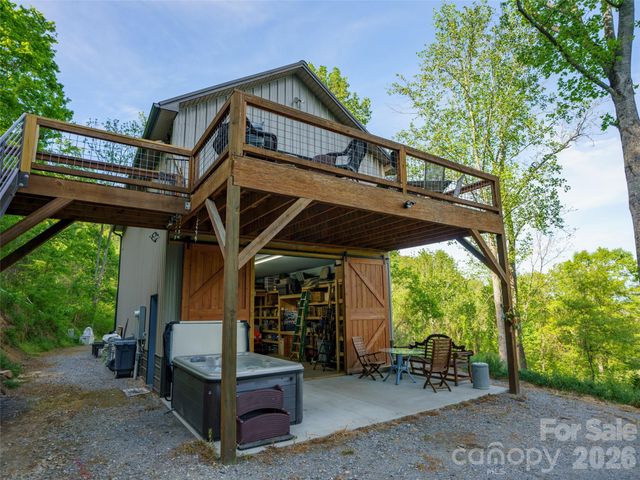 345 Moorehill Drive, Waynesville, NC 28786