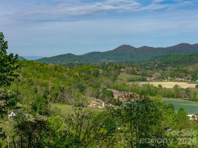 345 Moorehill Drive, Waynesville, NC 28786