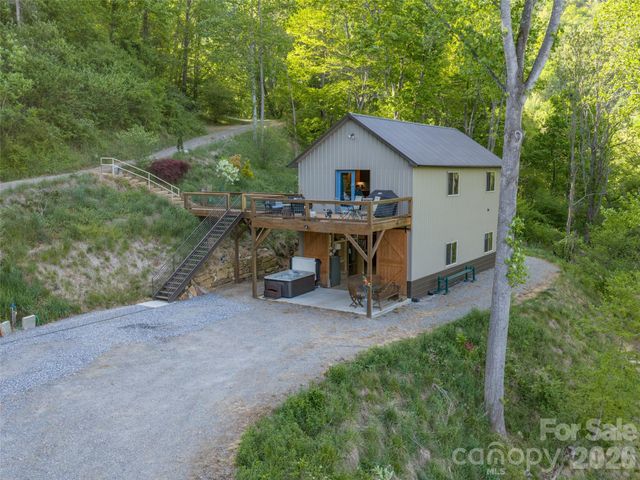345 Moorehill Drive, Waynesville, NC 28786
