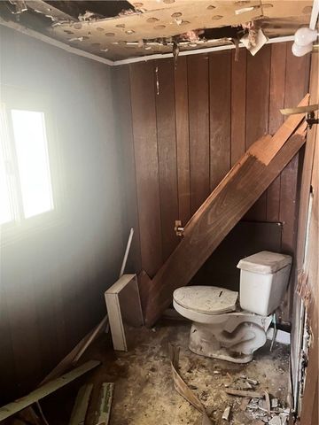 506 E Division St, New Castle, PA 16101