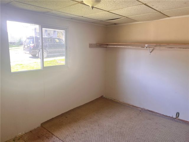 506 E Division St, New Castle, PA 16101