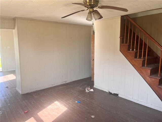 506 E Division St, New Castle, PA 16101