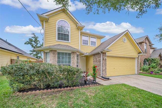 2224 Shady Pine Dr, Conroe, TX 77301