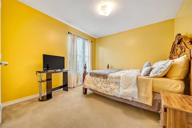 2224 Shady Pine Dr, Conroe, TX 77301