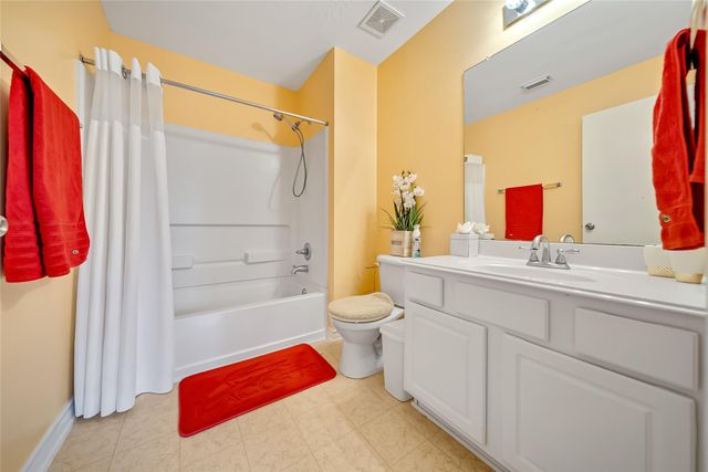 2224 Shady Pine Dr, Conroe, TX 77301