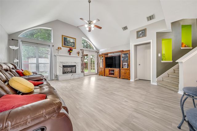 2224 Shady Pine Dr, Conroe, TX 77301