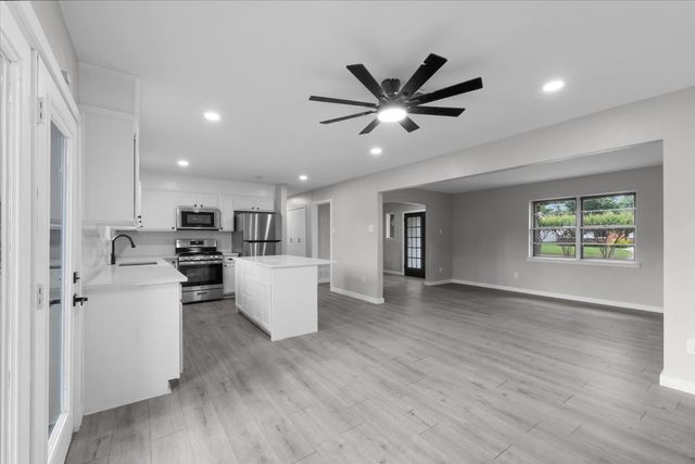 430 Beverly Drive, Richardson, TX 75080