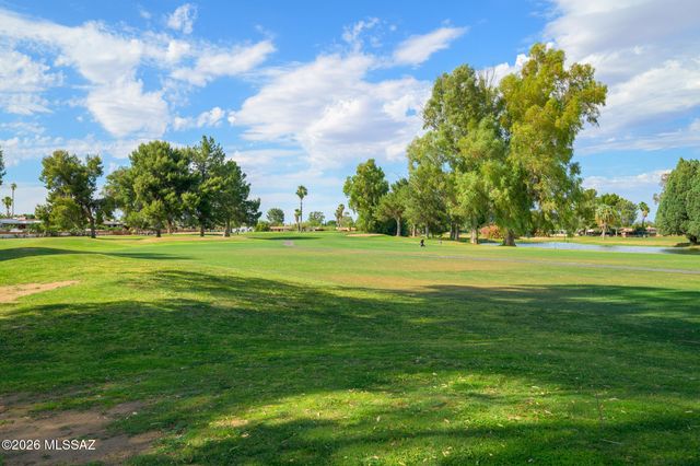 232 N Abrego Drive, Green Valley, AZ 85614