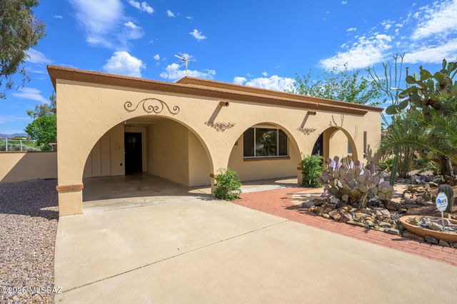 232 N Abrego Drive, Green Valley, AZ 85614