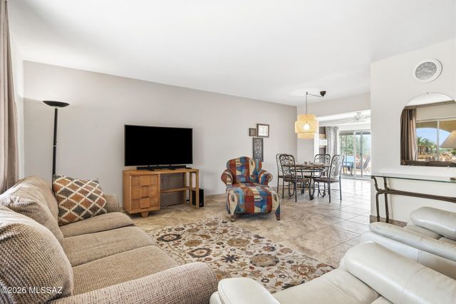 232 N Abrego Drive, Green Valley, AZ 85614